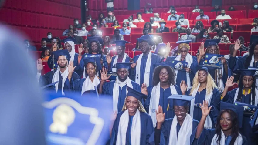 Les diplômés de l'AKADEMI