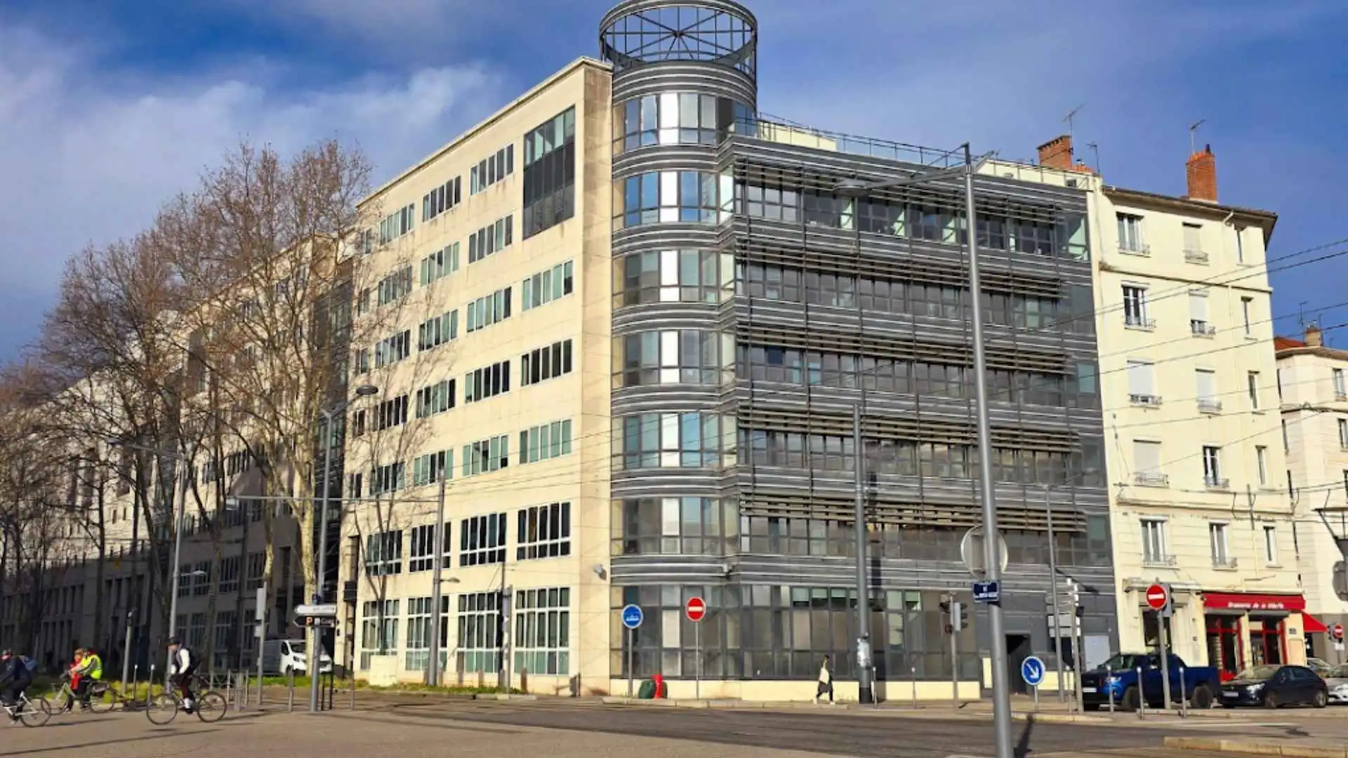Aura International School of Management - Lyon
