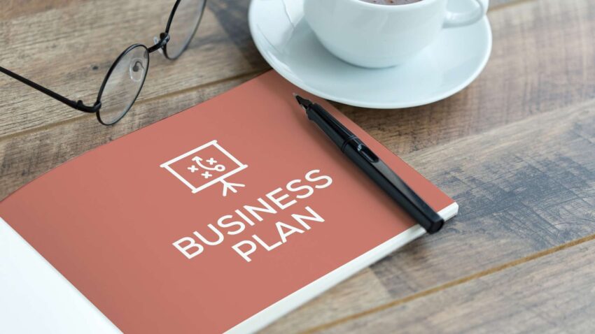 un cahier intitulé "business plan"