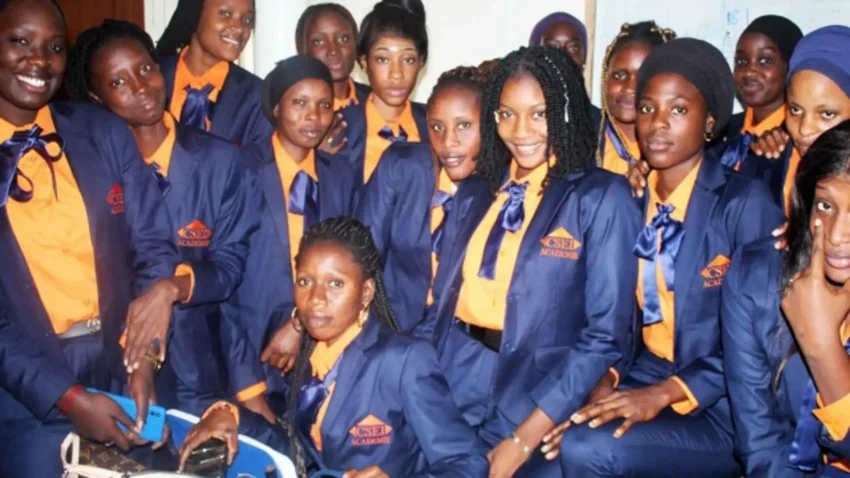 Étudiantes de l'établissement CSEI Academy
